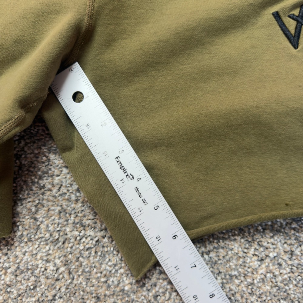 VO Olive Athletic Men's Shorts with Zip Pockets - Picture 5 of 11